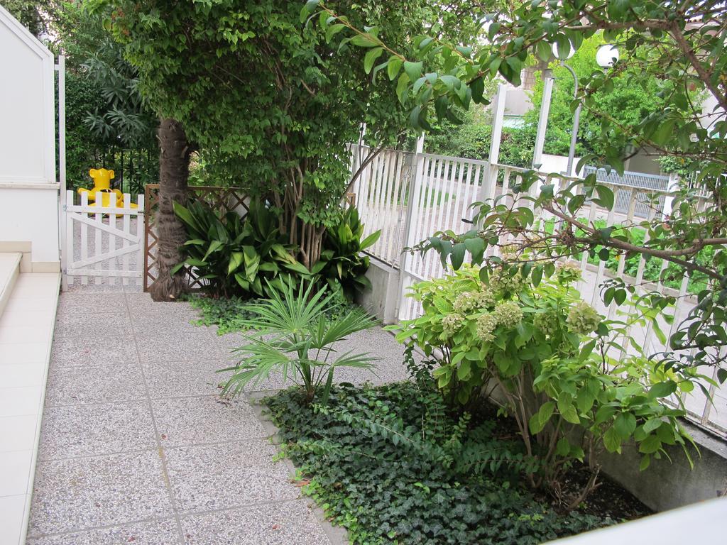 Villa Flora Grado Exterior photo