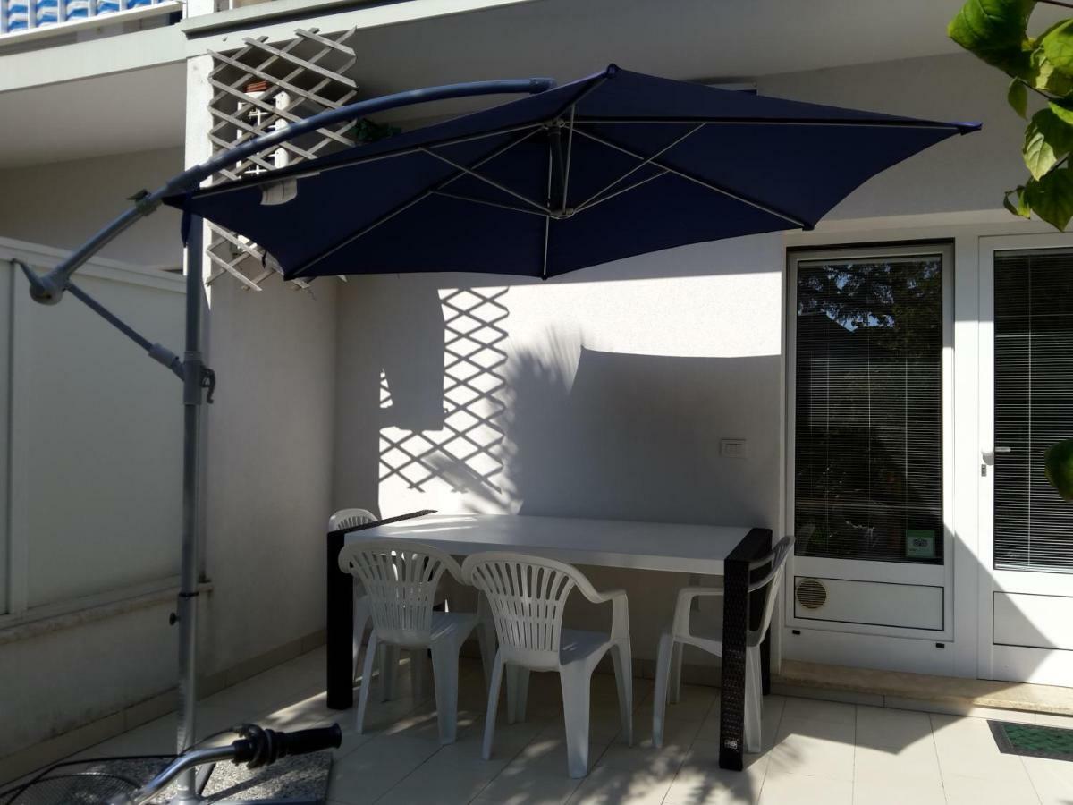 Villa Flora Grado Exterior photo