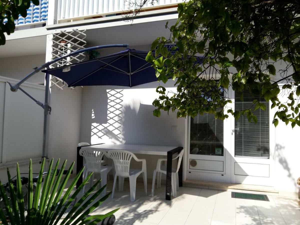 Villa Flora Grado Exterior photo